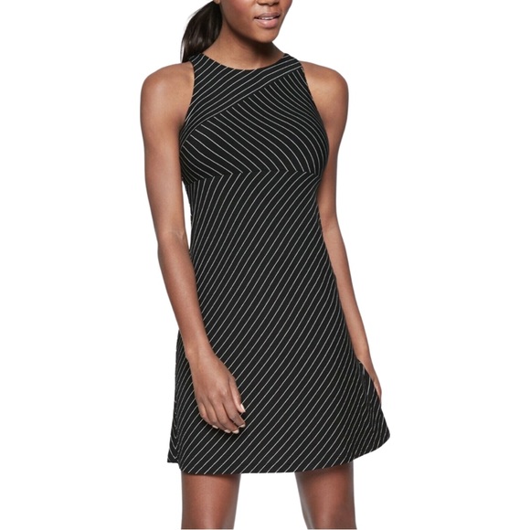 Athleta Dresses & Skirts - Athleta Black & White Striped Santorini Pullover Jersey Knit Sleeveless Dress